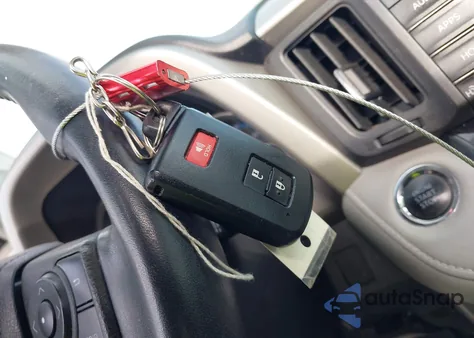 2018 Toyota Rav4 Xle из США, поврежденный, VIN 2T3RFREV7JW795902